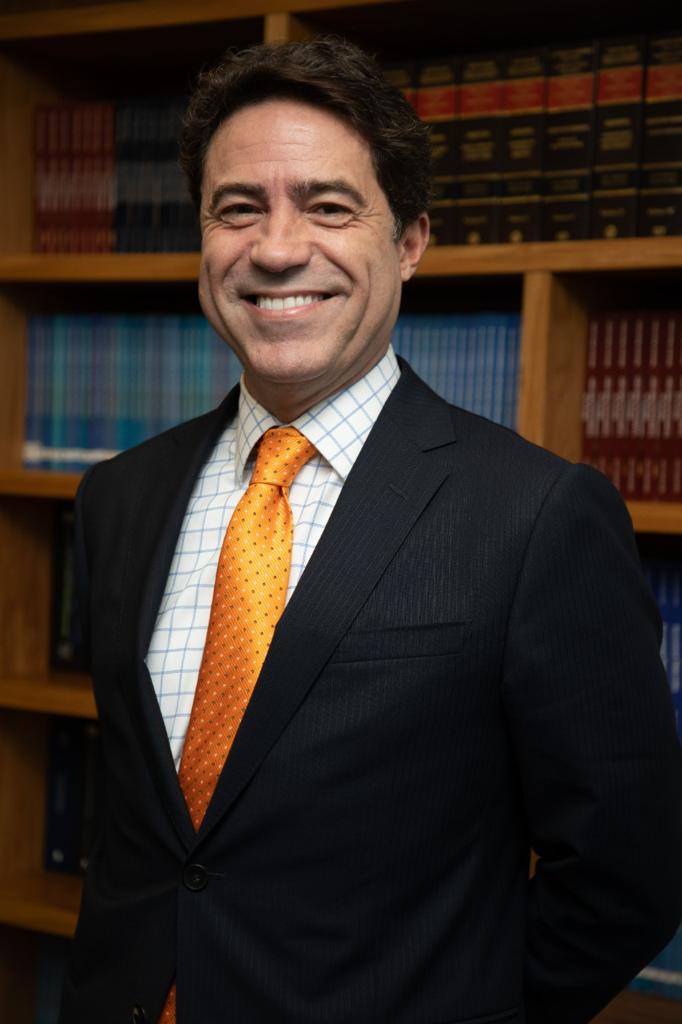 IFA LATAM  | Diretor da ABDF, Marcos André Vinhas Catão é eleito presidente da  International Fiscal Association para a América Latina