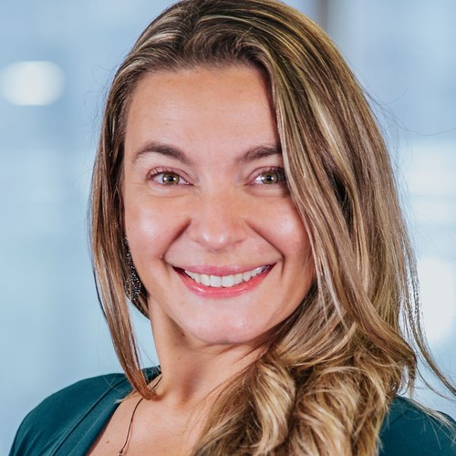 GISELE BARRA BOSSA