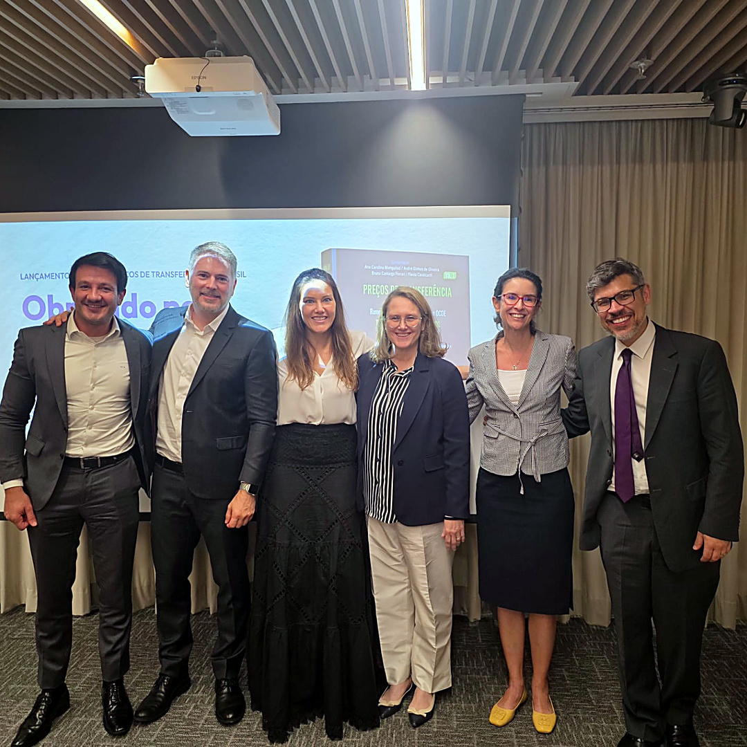 Foto oficial do lançamento da obra coletiva ABDF Preços de Transferência no Brasil