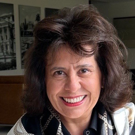 LUCIANA ROSANOVA GALHARDO
