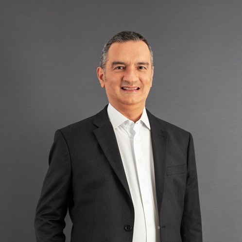 ROBERTO QUIROGA MOSQUERA